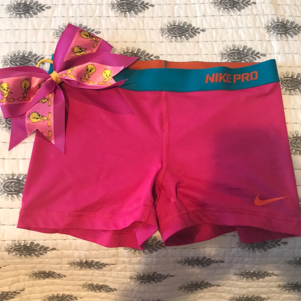Pink Nike Pros